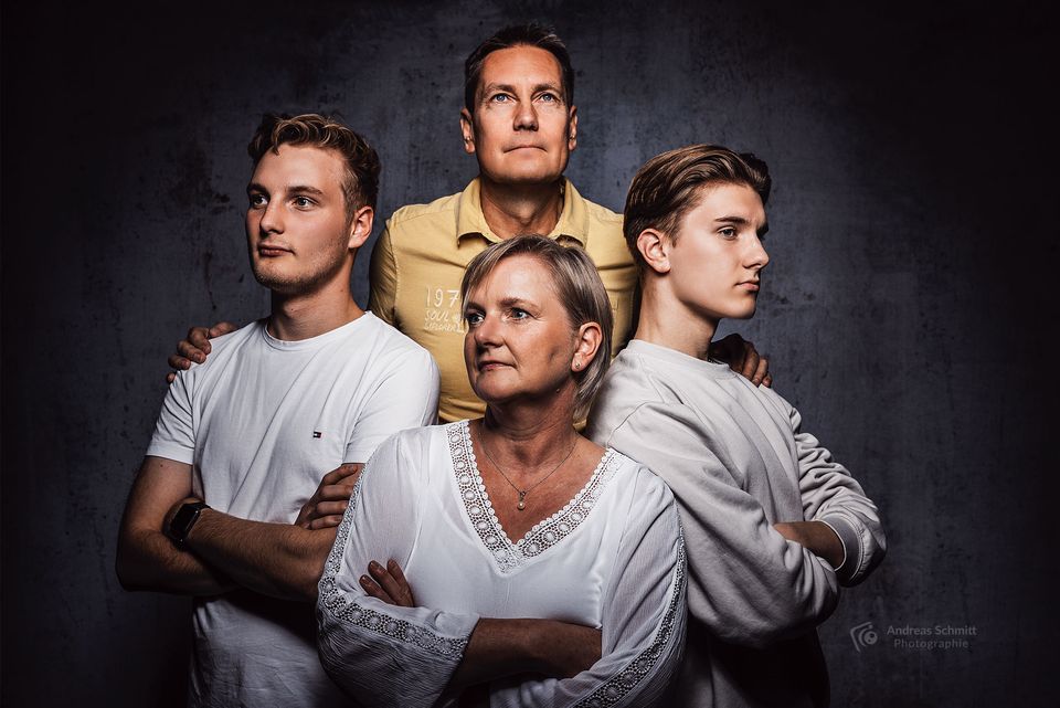 Familie mit erwachsenen Söhnen